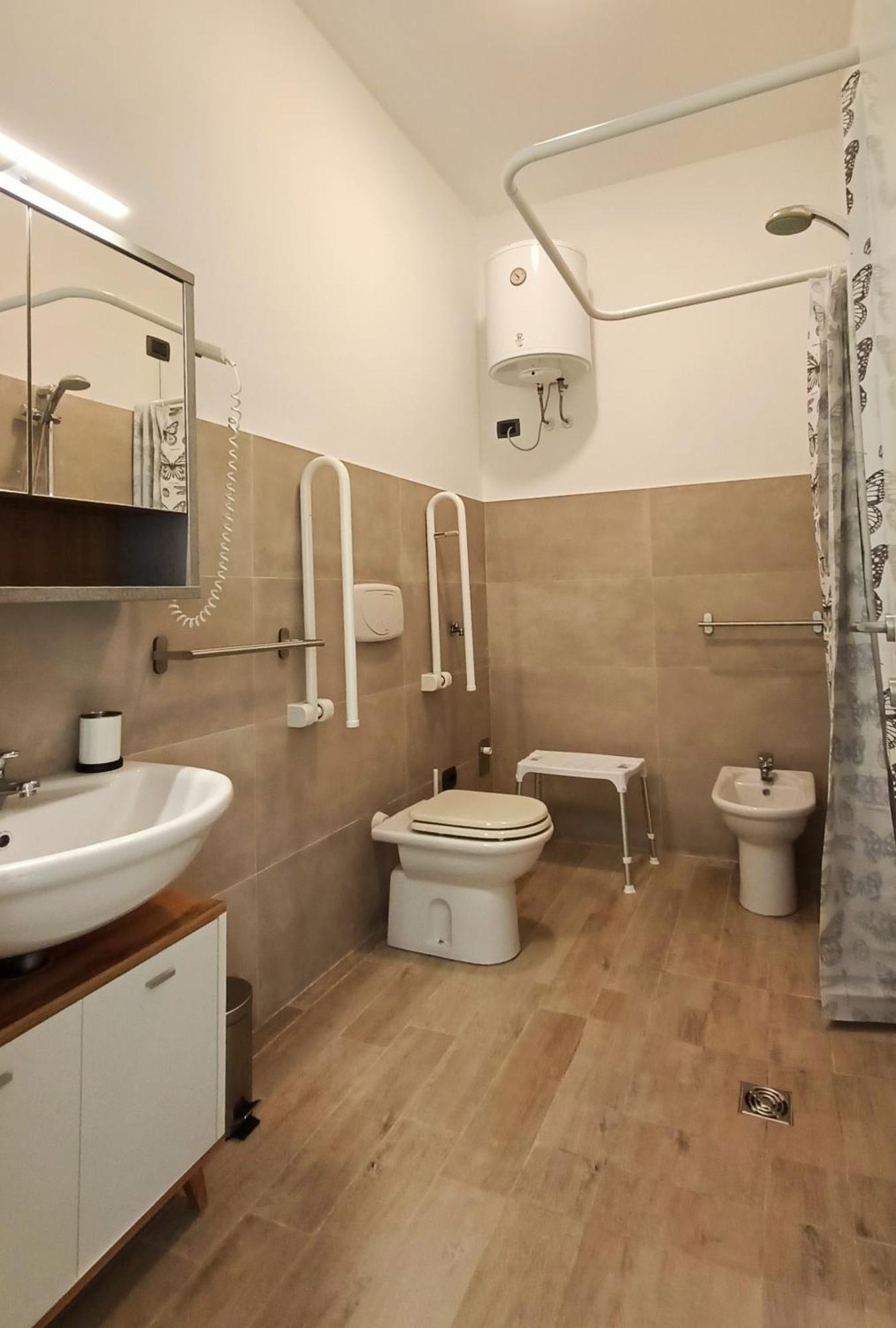 Residenza Casa Bianca Marina di Massa